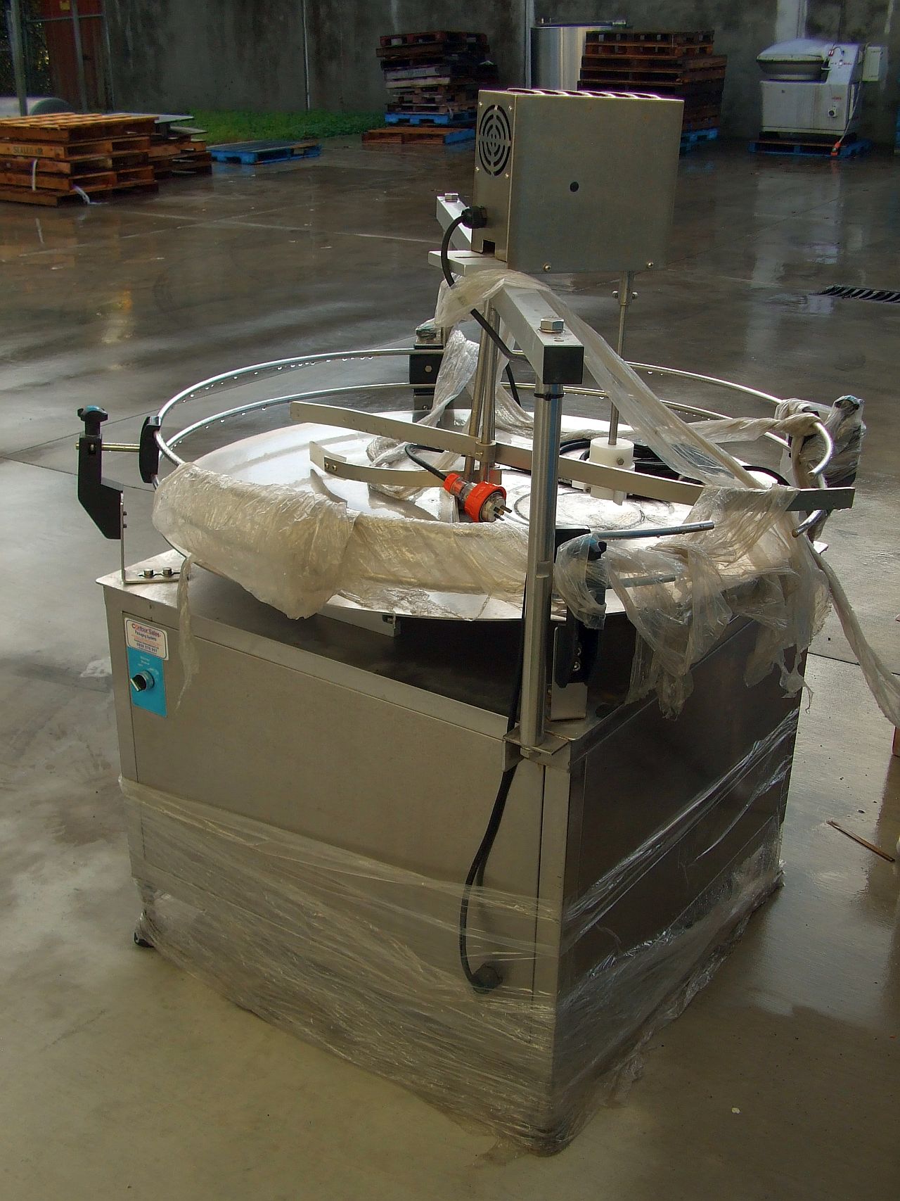 Used Stainless Rotary Bottle Feeding Conveyor For Sale NZ Single Phase